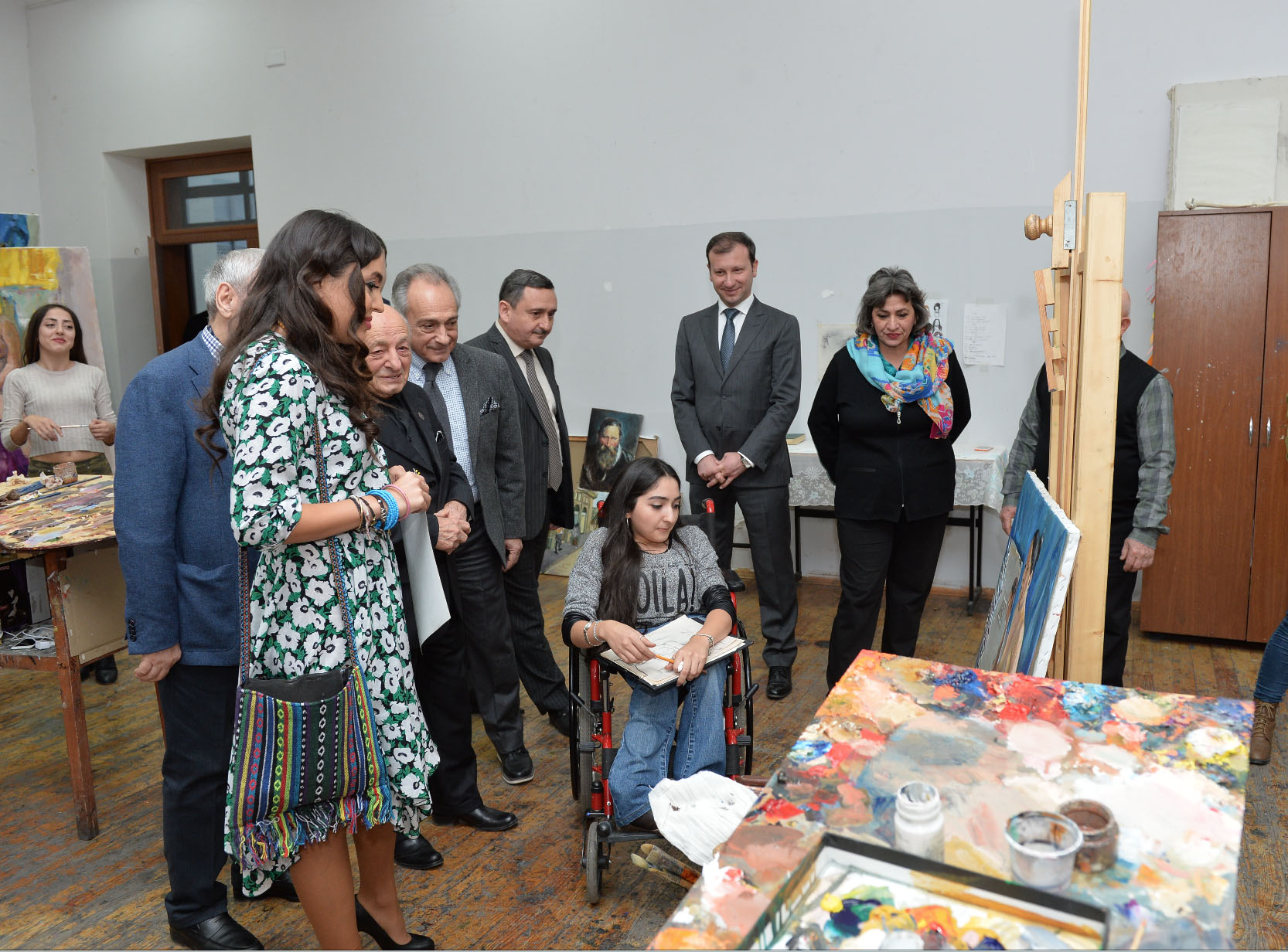 Rəssamlıq Akademiyası tələbələrinin yeni parkda sərgisi
